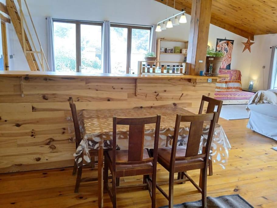 Bright Loft With Mountain And Nature View Sougraigne Ngoại thất bức ảnh